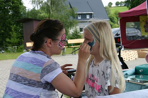 Arnsfelder Familientag - Kinderschminken